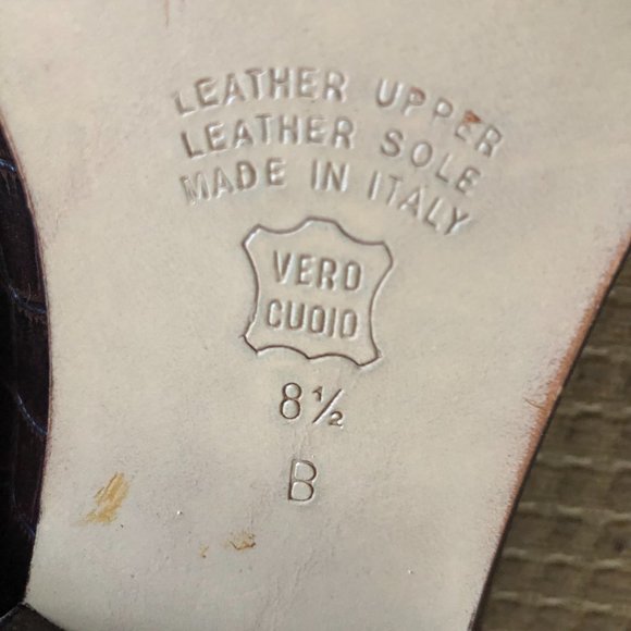 Fratelli Cavallini Women's Brown Croc Leather Print Loafers . - Picture 11 of 14